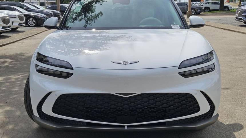 2025 Genesis GV60 KMUKB4SA8SU027956