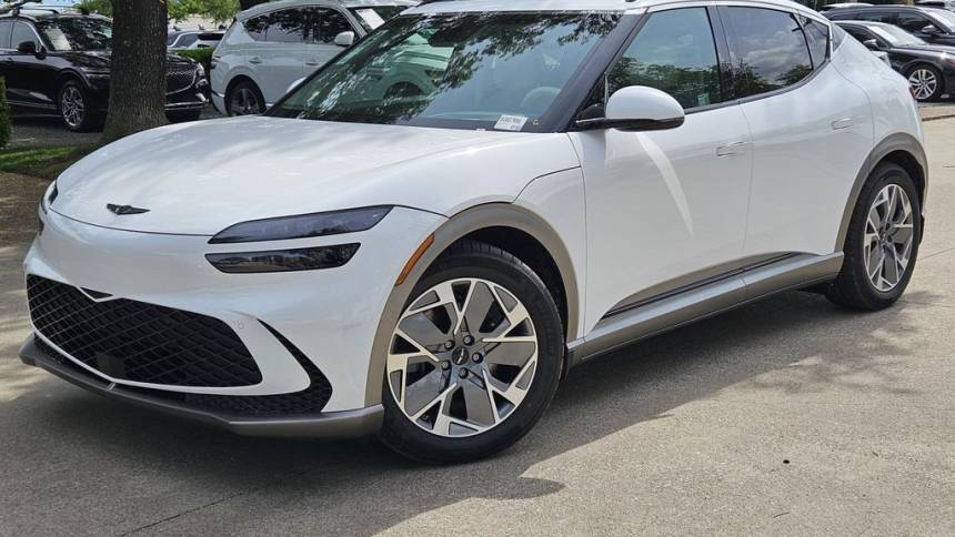 2025 Genesis GV60 KMUKB4SA8SU027956