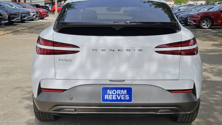 2025 Genesis GV60 KMUKB4SA8SU027956