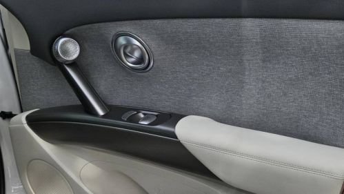 2025 Genesis GV60 KMUKB4SA8SU027956