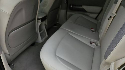 2025 Genesis GV60 KMUKB4SA8SU027956