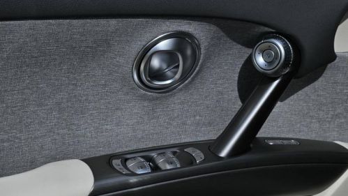 2025 Genesis GV60 KMUKB4SA8SU027956
