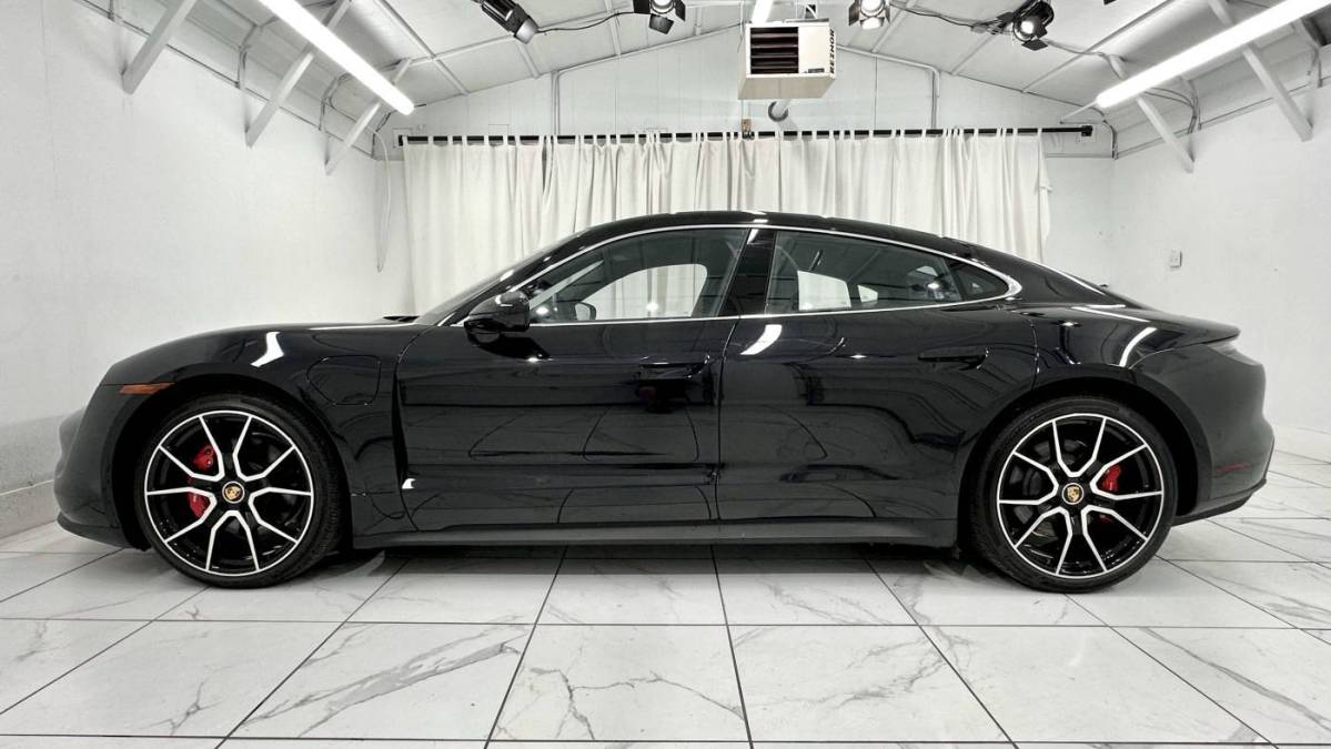 2024 Porsche Taycan - Images - 2