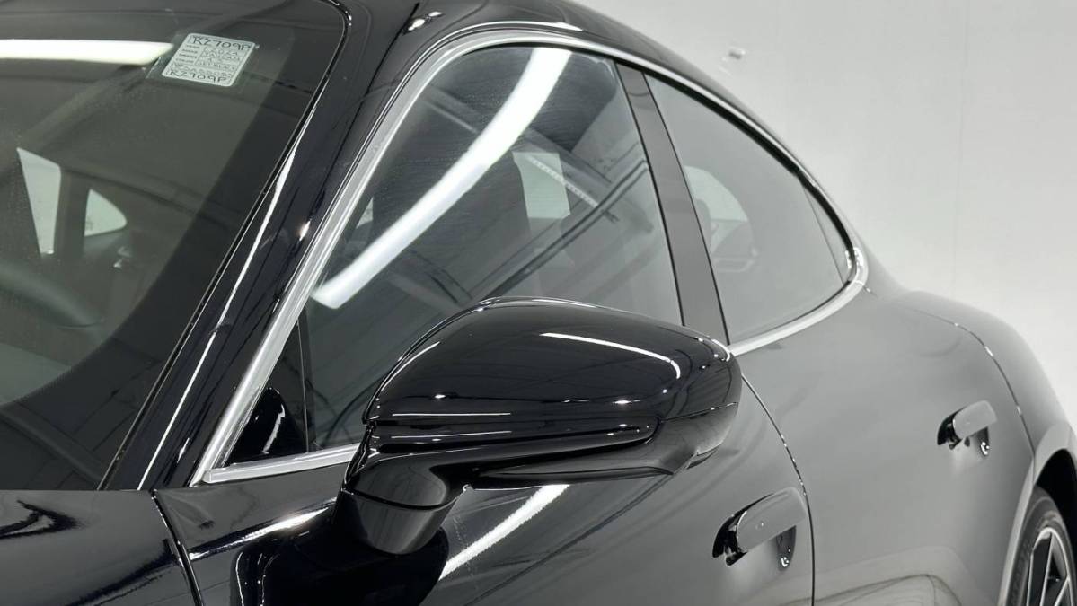 2024 Porsche Taycan - Images - 16