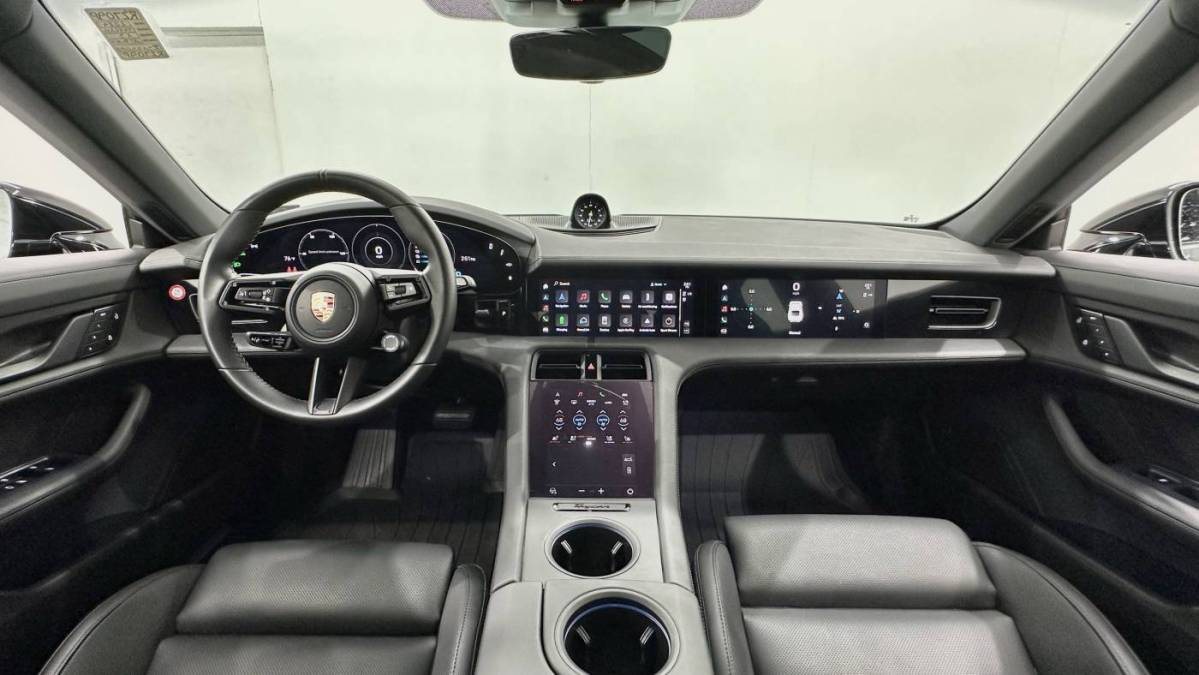 2024 Porsche Taycan - Images - 21