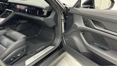 2024 Porsche Taycan - Images - 22