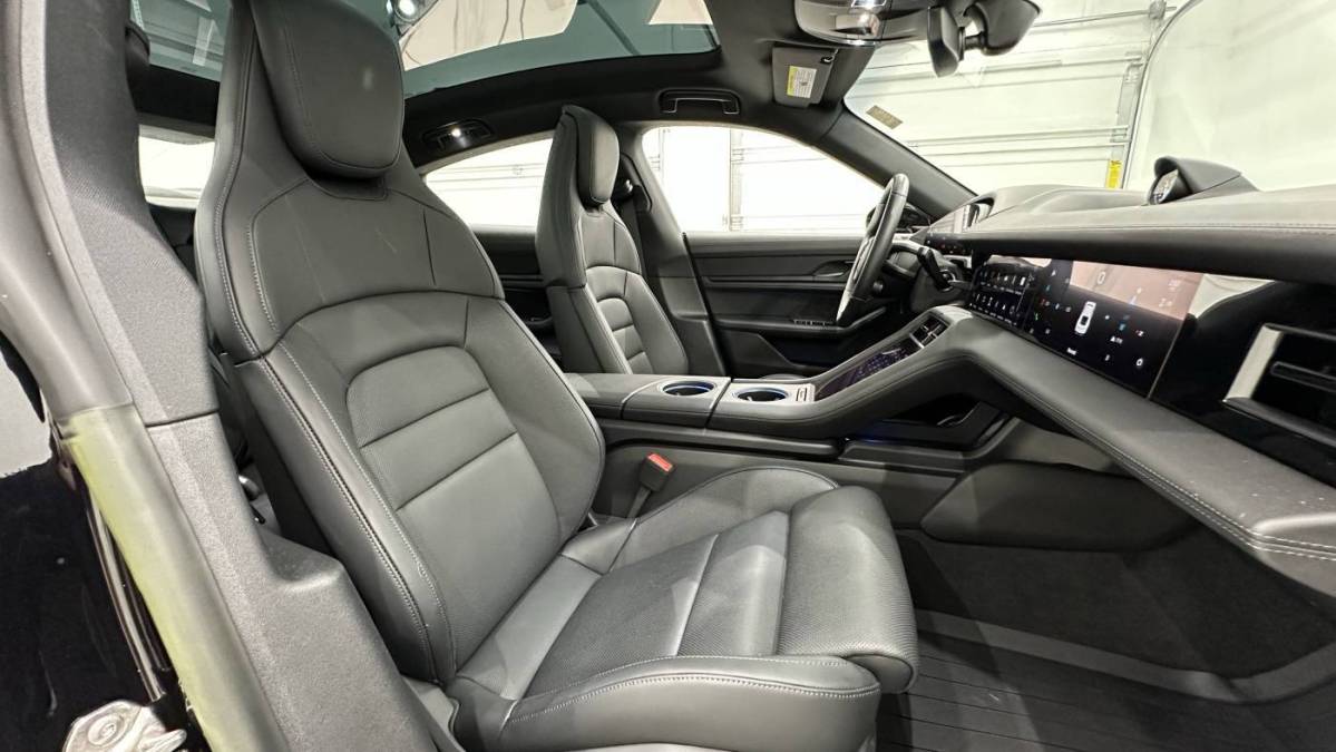 2024 Porsche Taycan - Images - 23