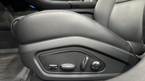 2024 Porsche Taycan - Images - 32
