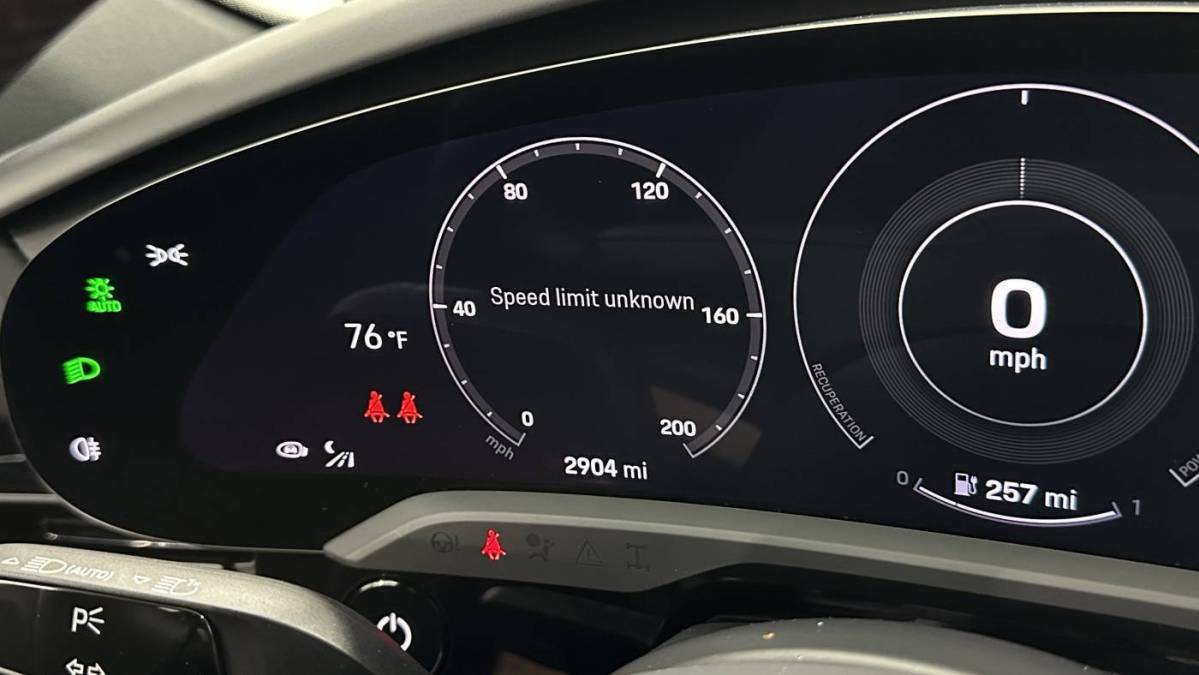2024 Porsche Taycan - Images - 52