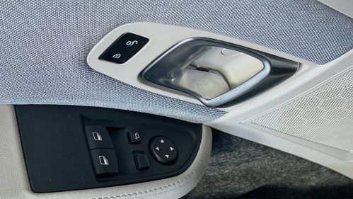 2017 BMW i3 - Images - 4