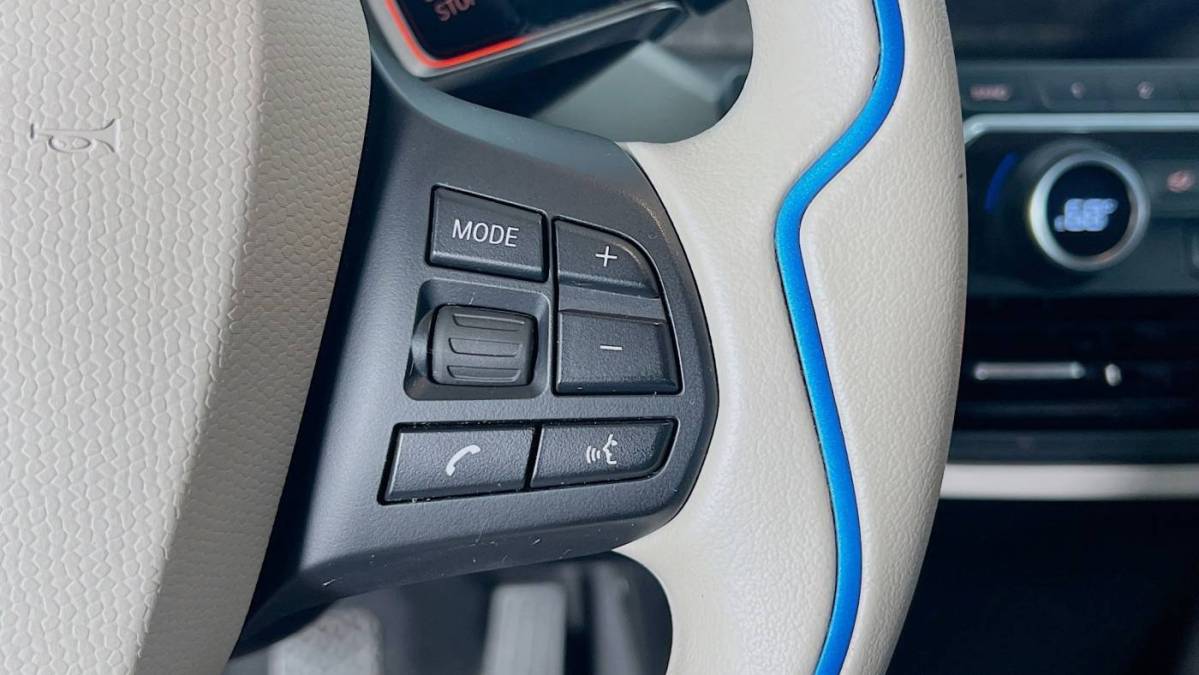 2017 BMW i3 - Images - 7