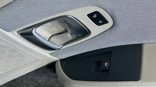 2017 BMW i3 - Images - 22