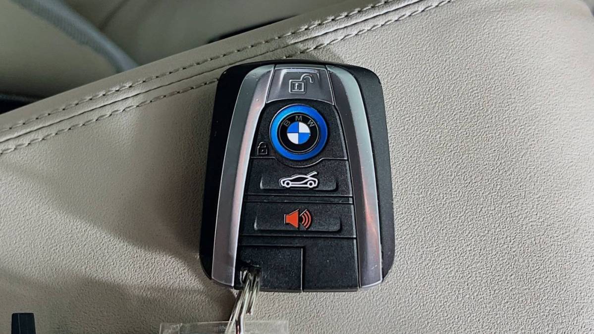 2017 BMW i3 - Images - 33