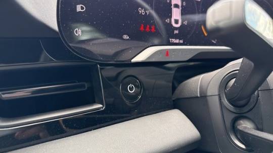 2023 Porsche Taycan - Images - 19
