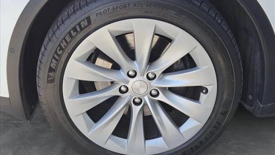 2016 Tesla Model X 5YJXCBE29GF018892