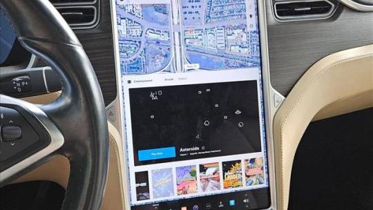2016 Tesla Model X 5YJXCBE29GF018892