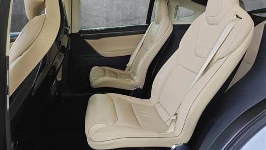 2016 Tesla Model X 5YJXCBE29GF018892