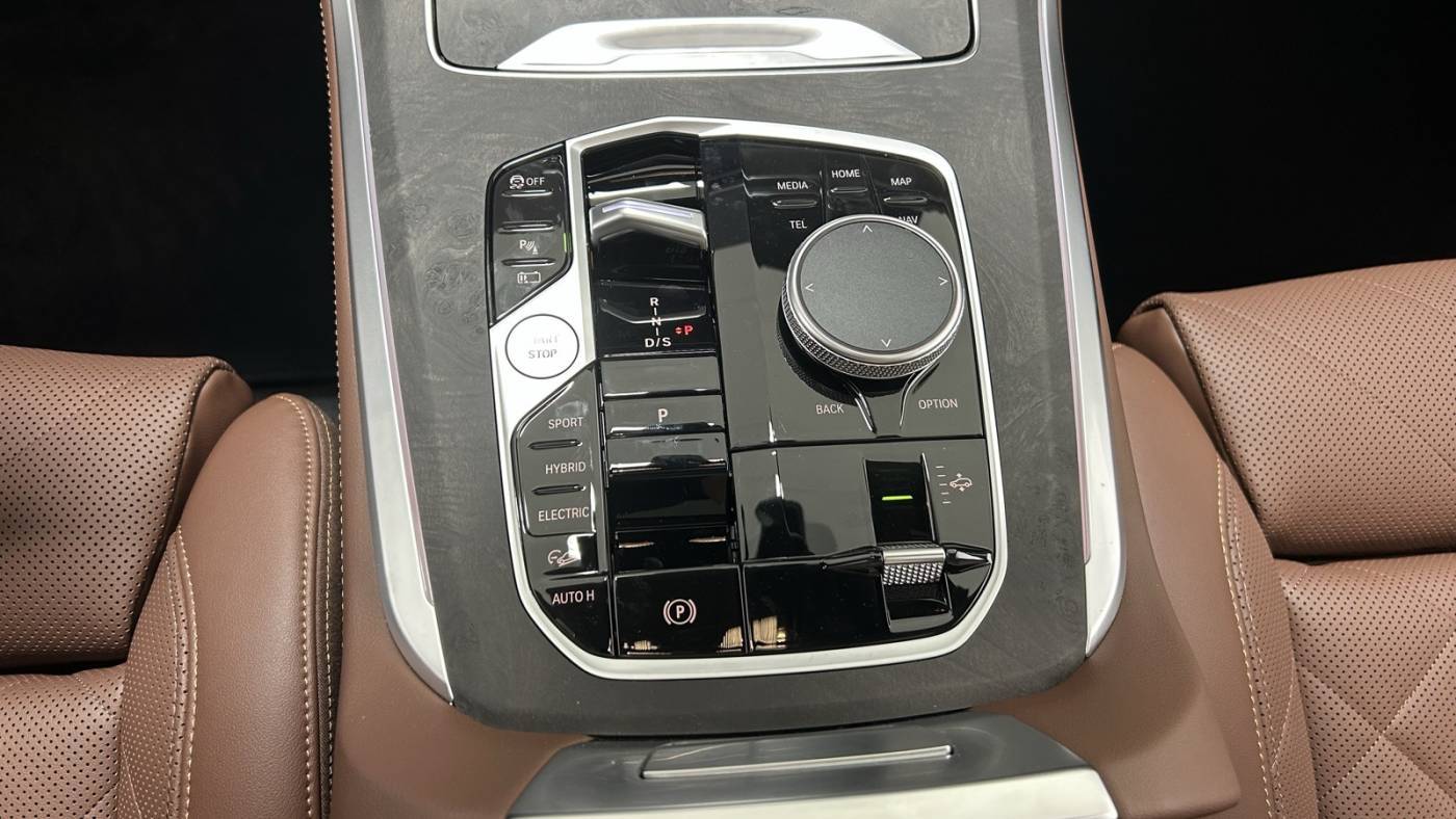2026 BMW X5 5UX43EU02T9018837