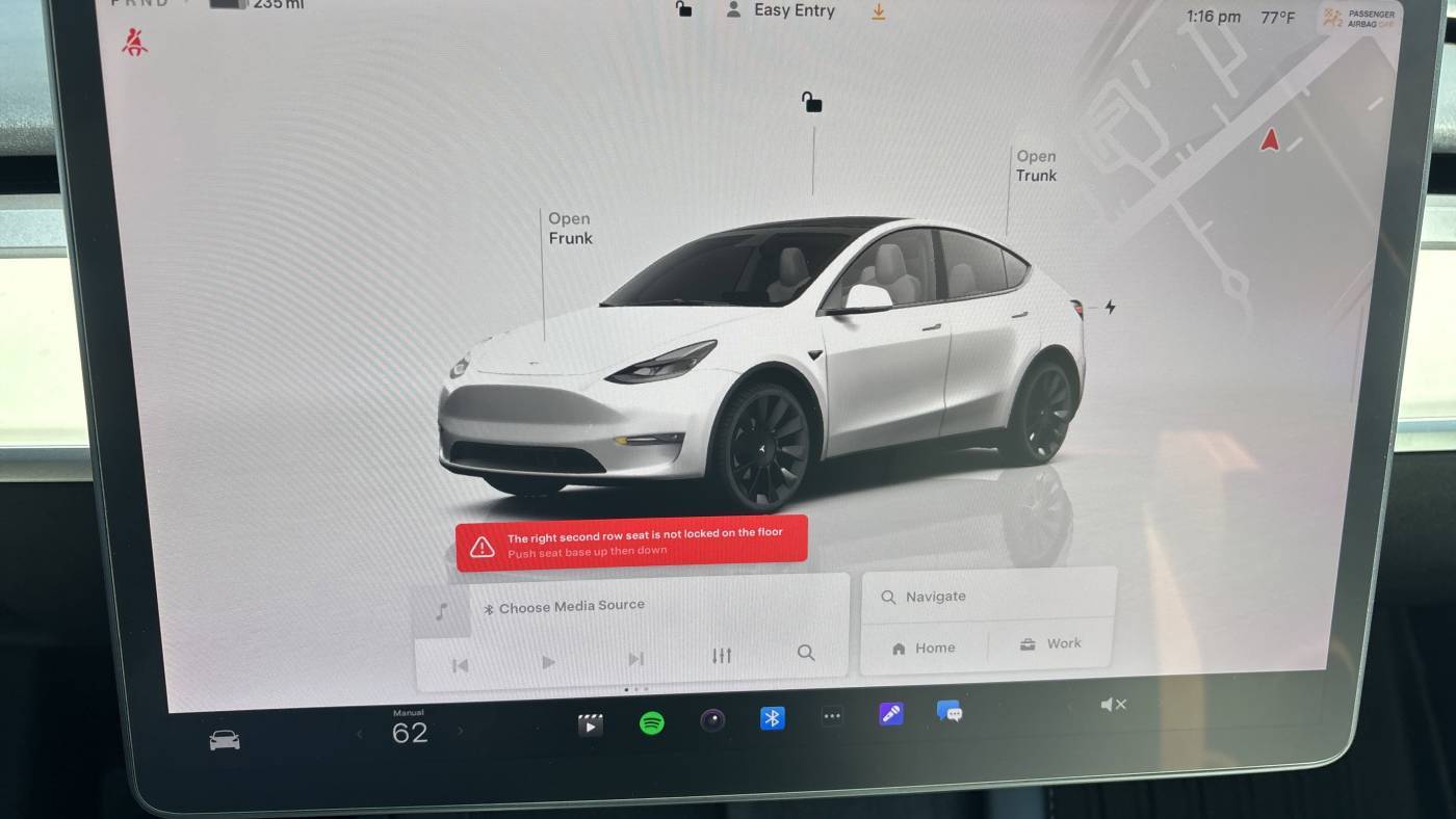 2022 Tesla Model Y 7SAYGAEE4NF570555