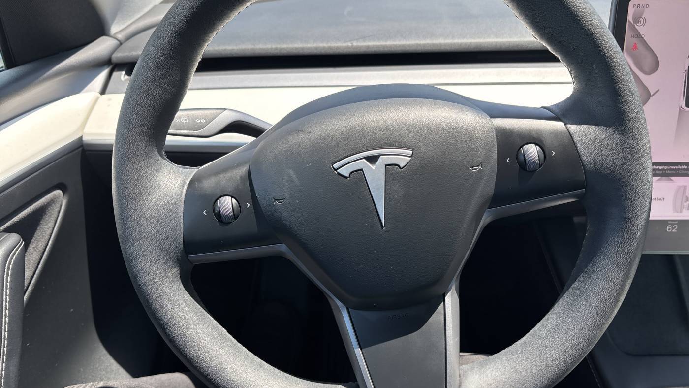 2022 Tesla Model Y 7SAYGAEE4NF570555