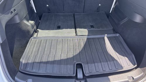 2022 Tesla Model Y 7SAYGAEE4NF570555