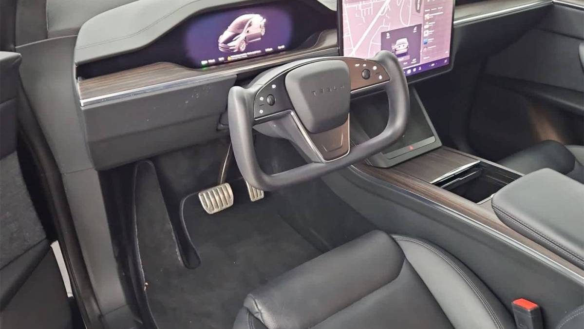 2022 Tesla Model X - Images - 2