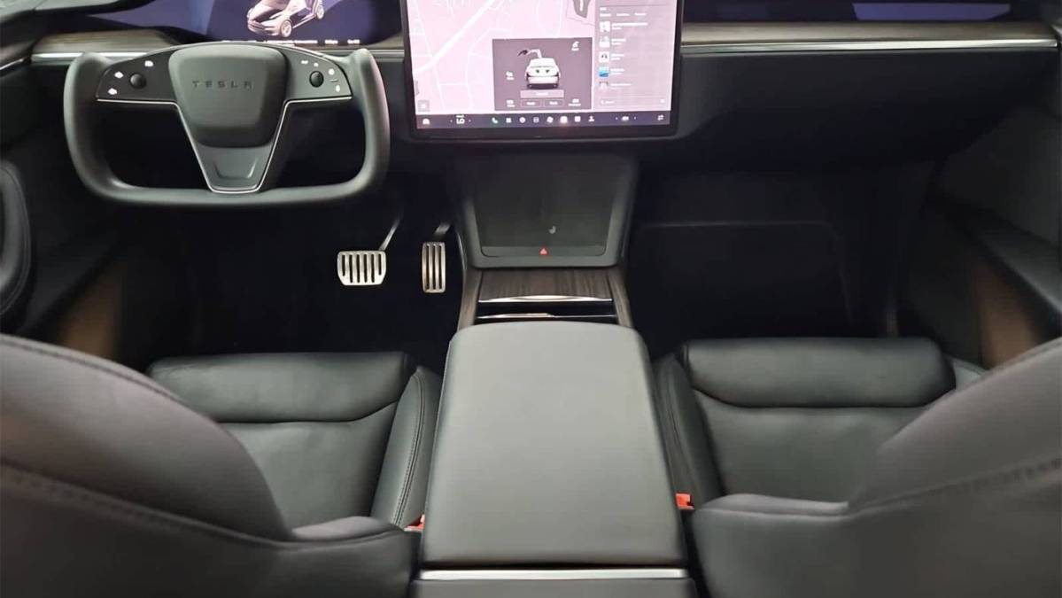 2022 Tesla Model X - Images - 13