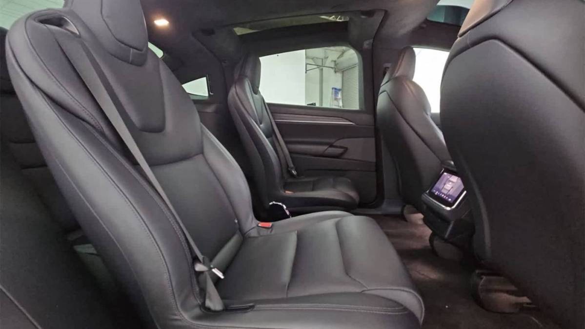2022 Tesla Model X - Images - 19