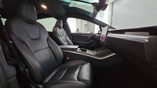 2022 Tesla Model X - Images - 20