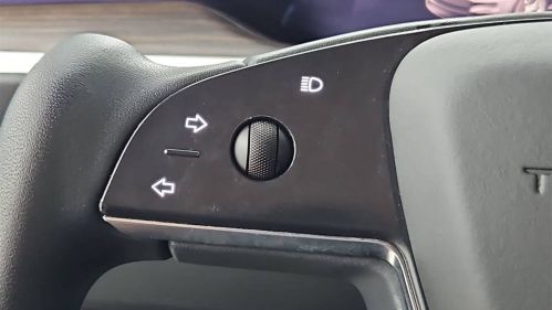 2022 Tesla Model X - Images - 22