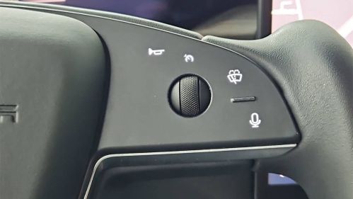 2022 Tesla Model X - Images - 23
