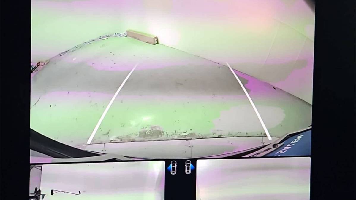 2022 Tesla Model X - Images - 28