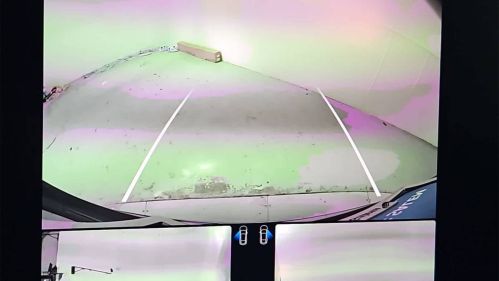 2022 Tesla Model X - Images - 28