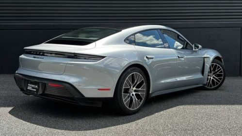 2022 Porsche Taycan - Images - 5