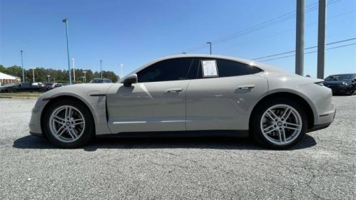 2021 Porsche Taycan - Images - 6