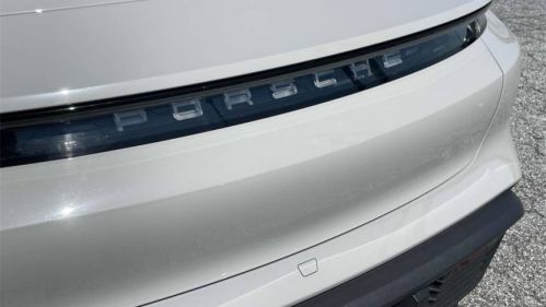 2021 Porsche Taycan - Images - 12