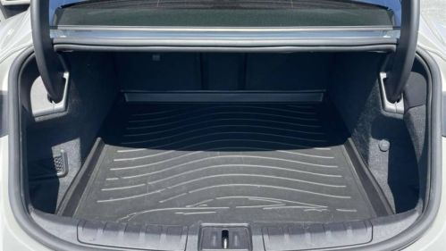 2021 Porsche Taycan - Images - 13