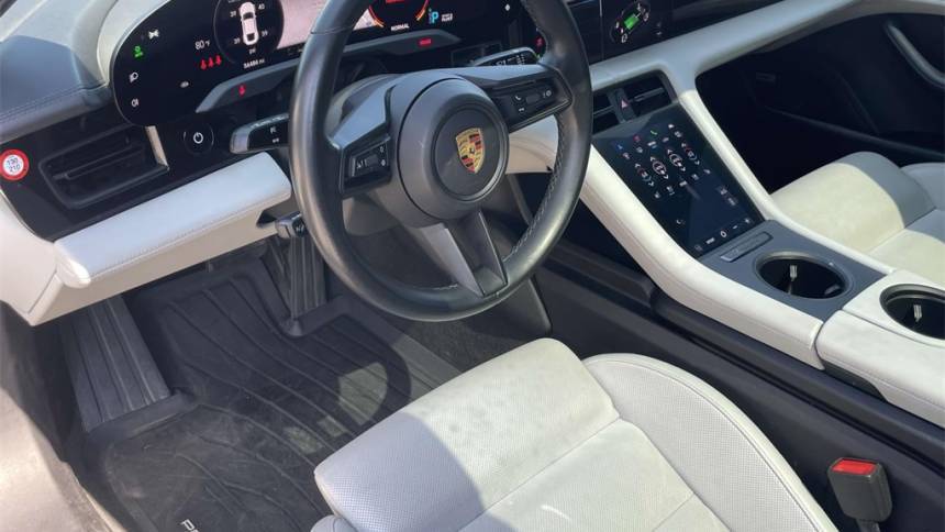 2021 Porsche Taycan - Images - 15