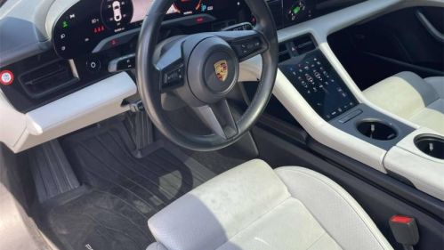 2021 Porsche Taycan - Images - 15