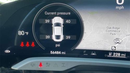 2021 Porsche Taycan - Images - 19