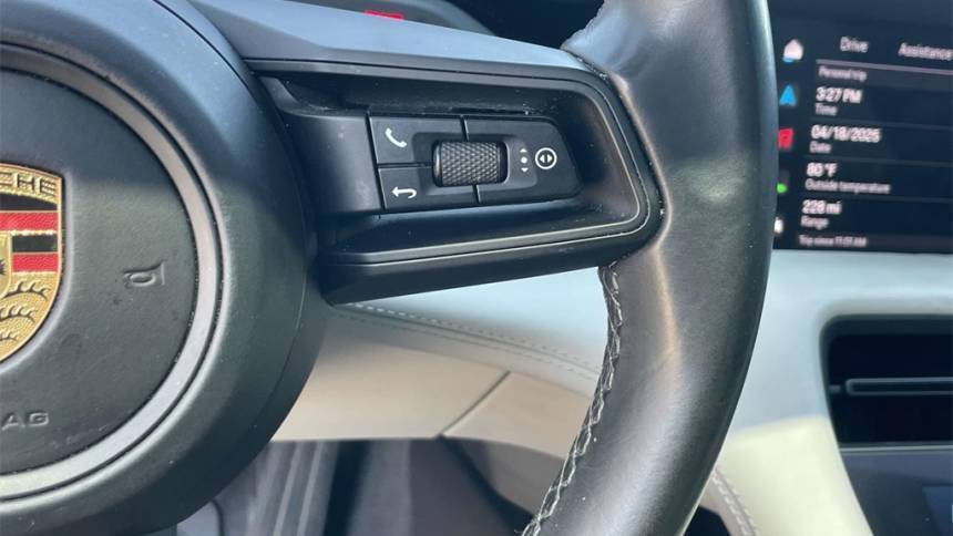 2021 Porsche Taycan - Images - 24