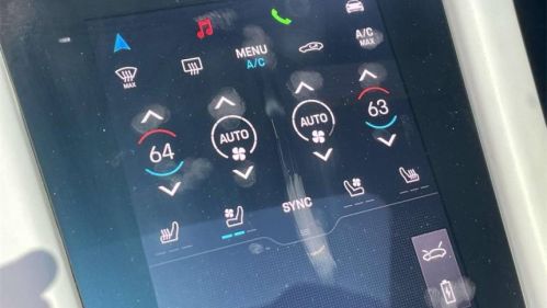 2021 Porsche Taycan - Images - 27