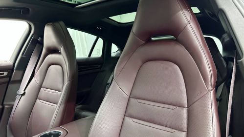 2022 Porsche Panamera - Images - 5