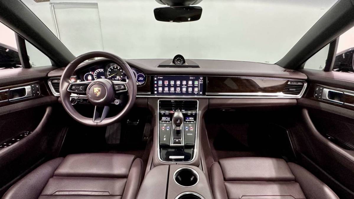 2022 Porsche Panamera - Images - 20