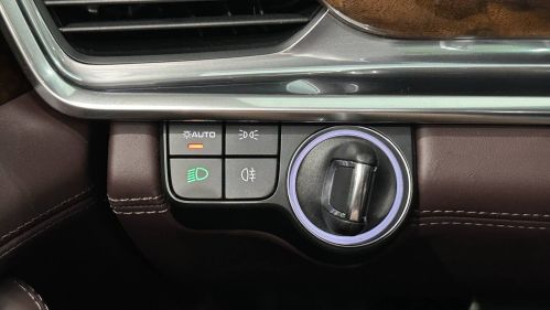 2022 Porsche Panamera - Images - 45