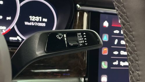 2022 Porsche Panamera - Images - 48