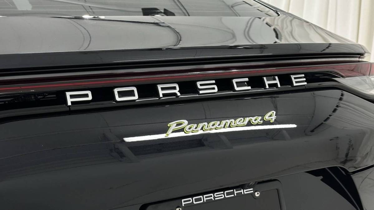 2022 Porsche Panamera - Images - 59
