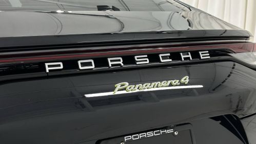 2022 Porsche Panamera - Images - 59