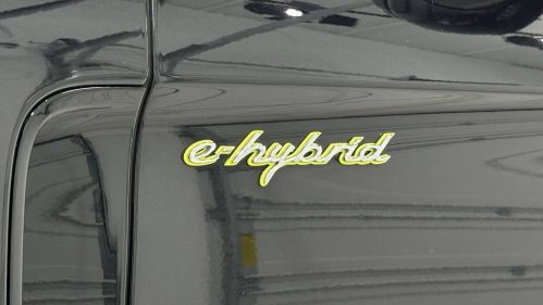 2022 Porsche Panamera - Images - 60