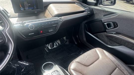 2017 BMW i3 - Images - 22